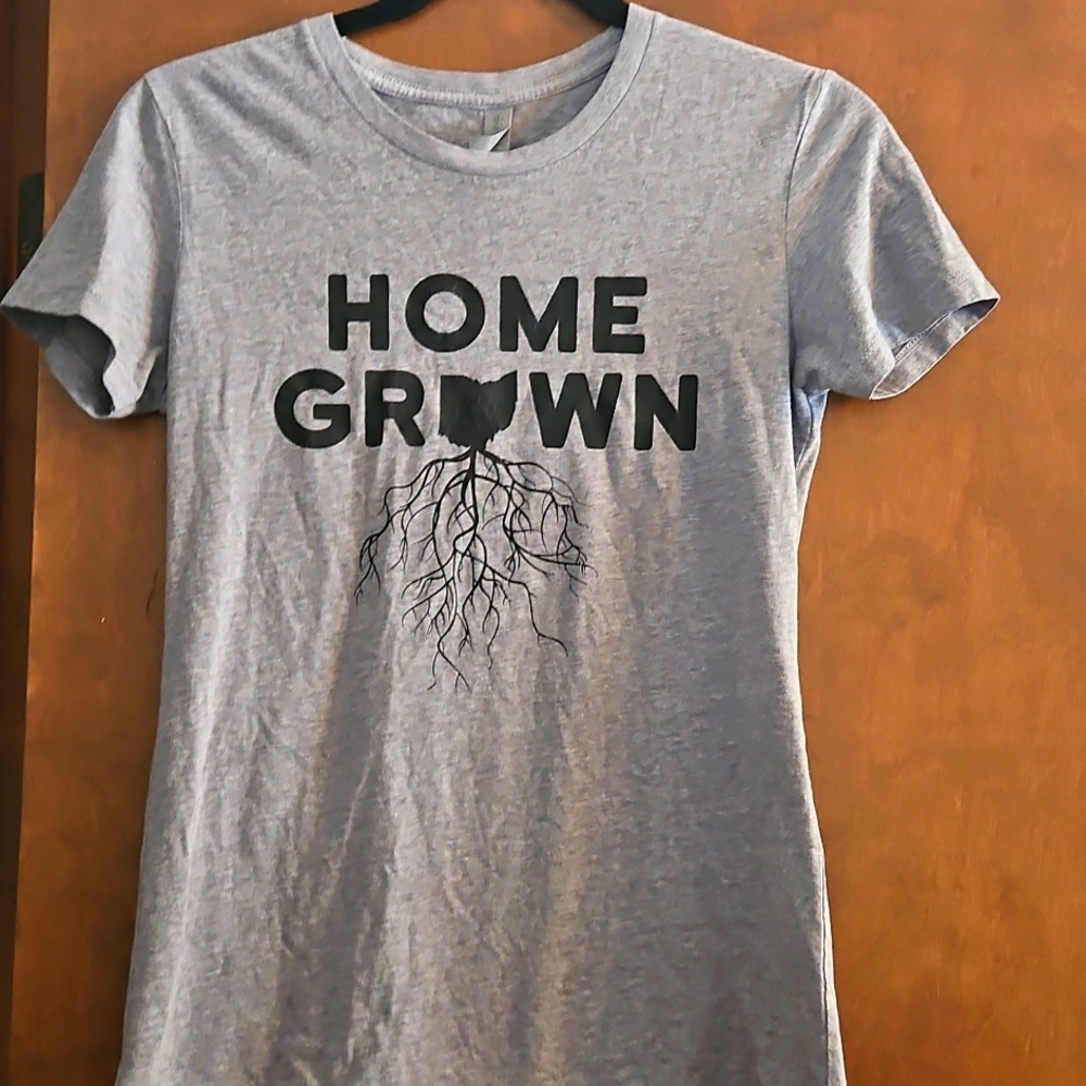 Next Level T Shirt 16 Inch Pit To Pit. 24 Inch Long